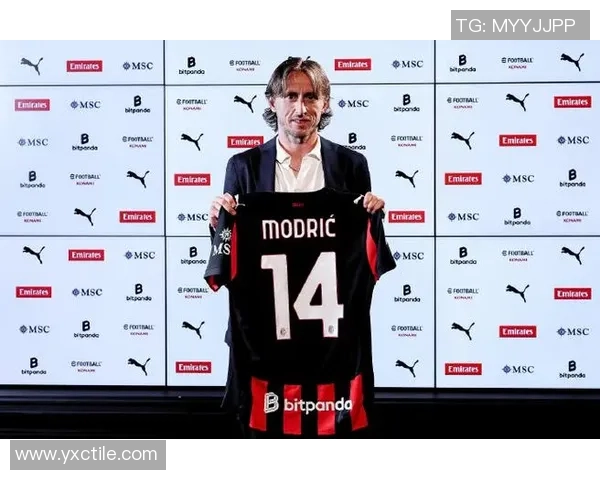 探索足球界的传奇球员谁是穿着19号球衣的明星呢